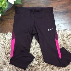 Nike woman's plum / pink capri mesh leggings